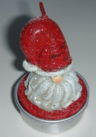 1 Stück Teelicht "Julemand mit Bart" in Rot/Weiss aus der neuen Weihnachtskollektion von Broste Kope