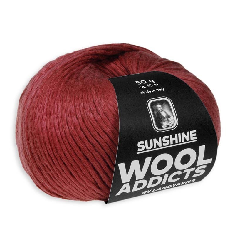 50g Wooladdicts "Sunshine" - schimmerndes Baumwollgarn, das ein sauberes Maschenbild ergibt.